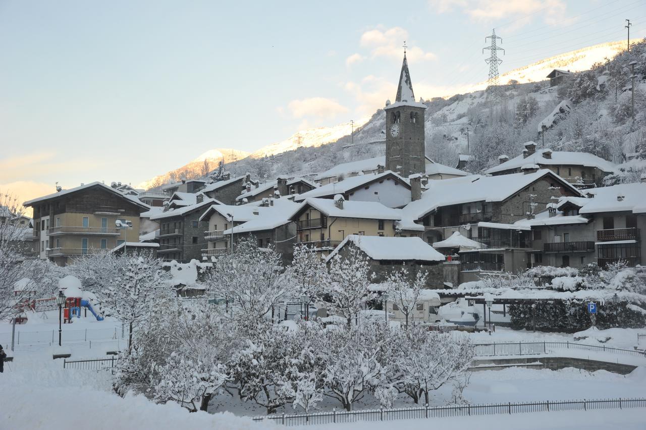 Au Berceau Du Bien-Etre Villa Chambave Bagian luar foto