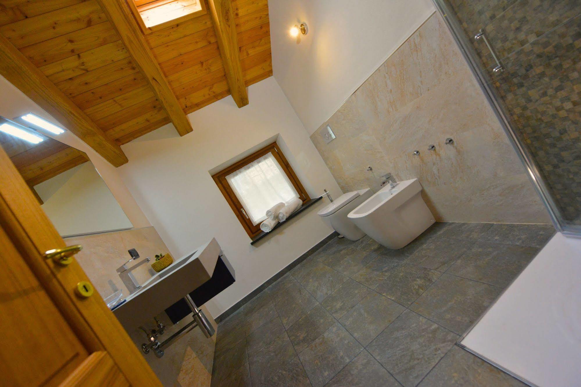 Au Berceau Du Bien-Etre Villa Chambave Bagian luar foto