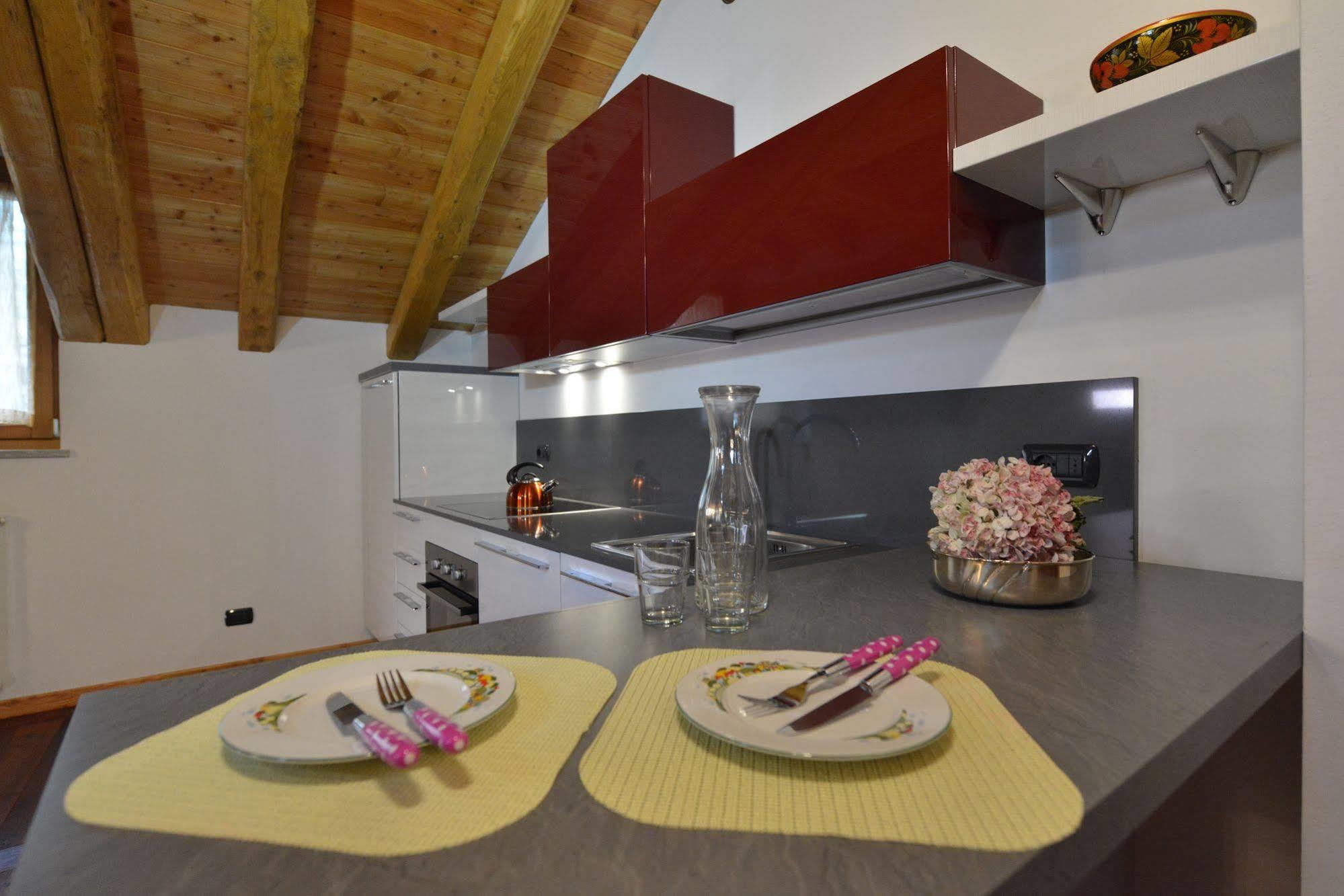 Au Berceau Du Bien-Etre Villa Chambave Bagian luar foto